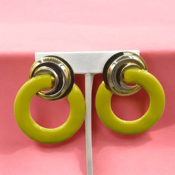 Vintage Earrings Spring Green & Gold Pierced Earrings - Picture 1 of 5